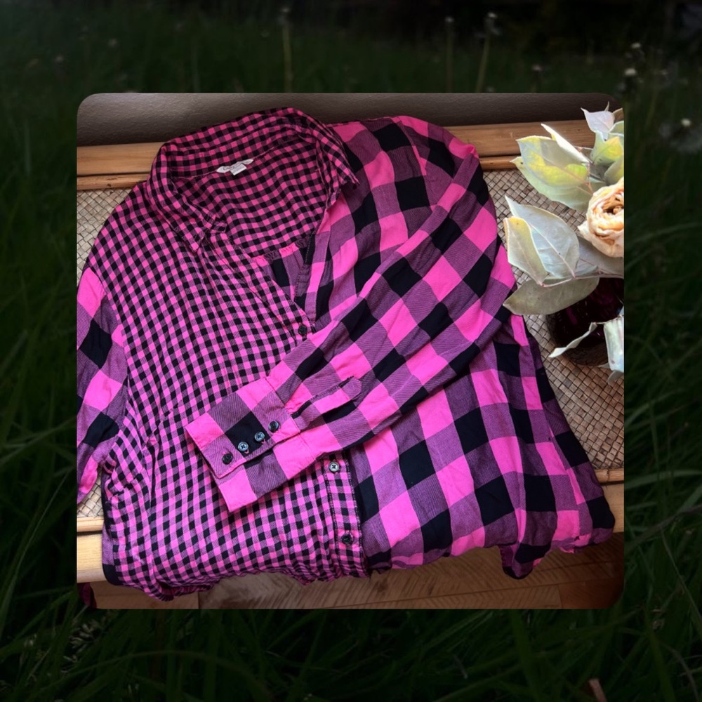 ✪✪✪ Hot Pink Plaid Button Up